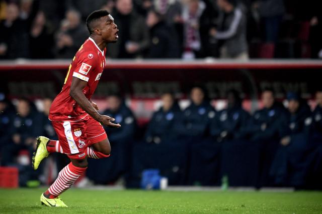 徐虎22+8广东惨败上海 郭昊文31分同曦胜江苏